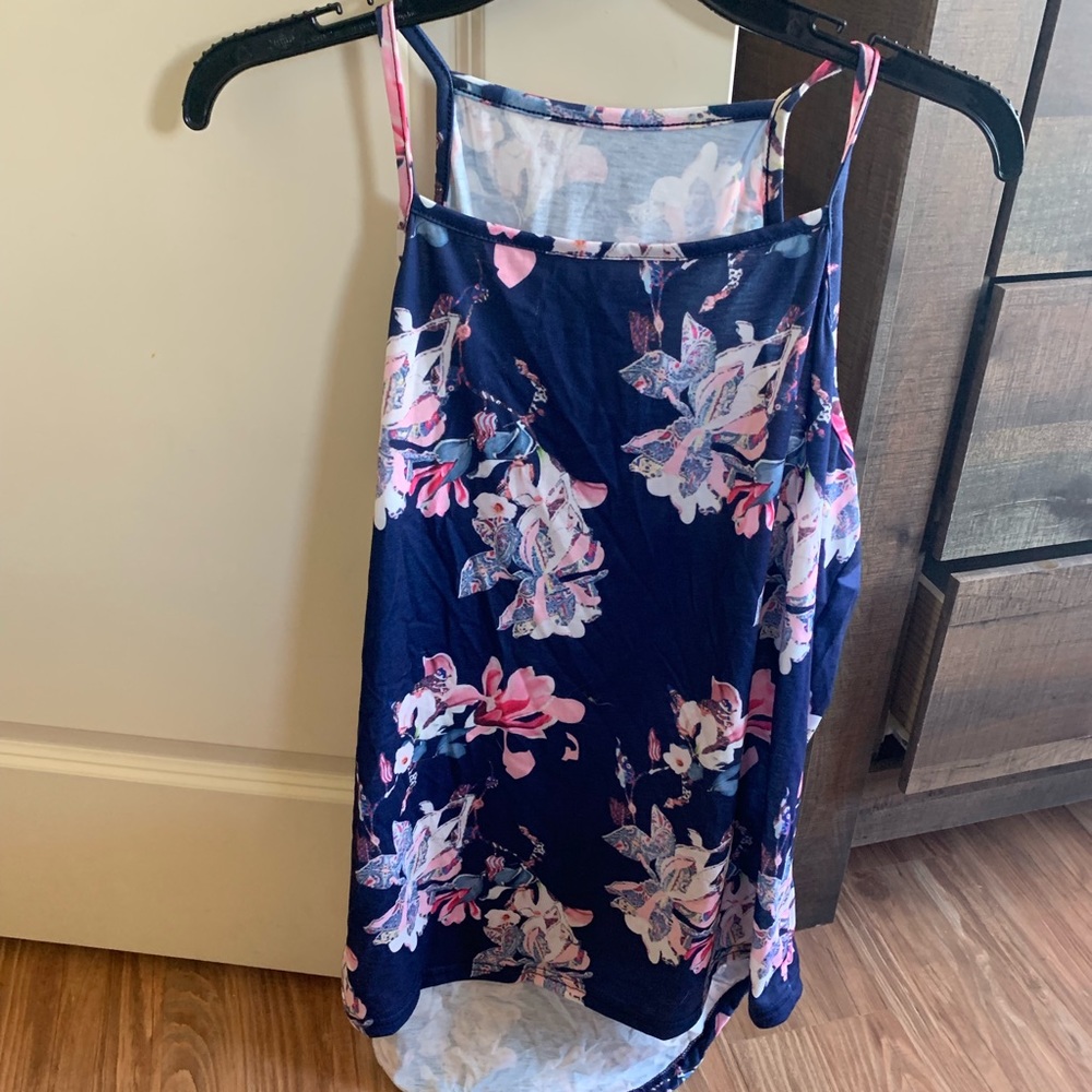 Floral top